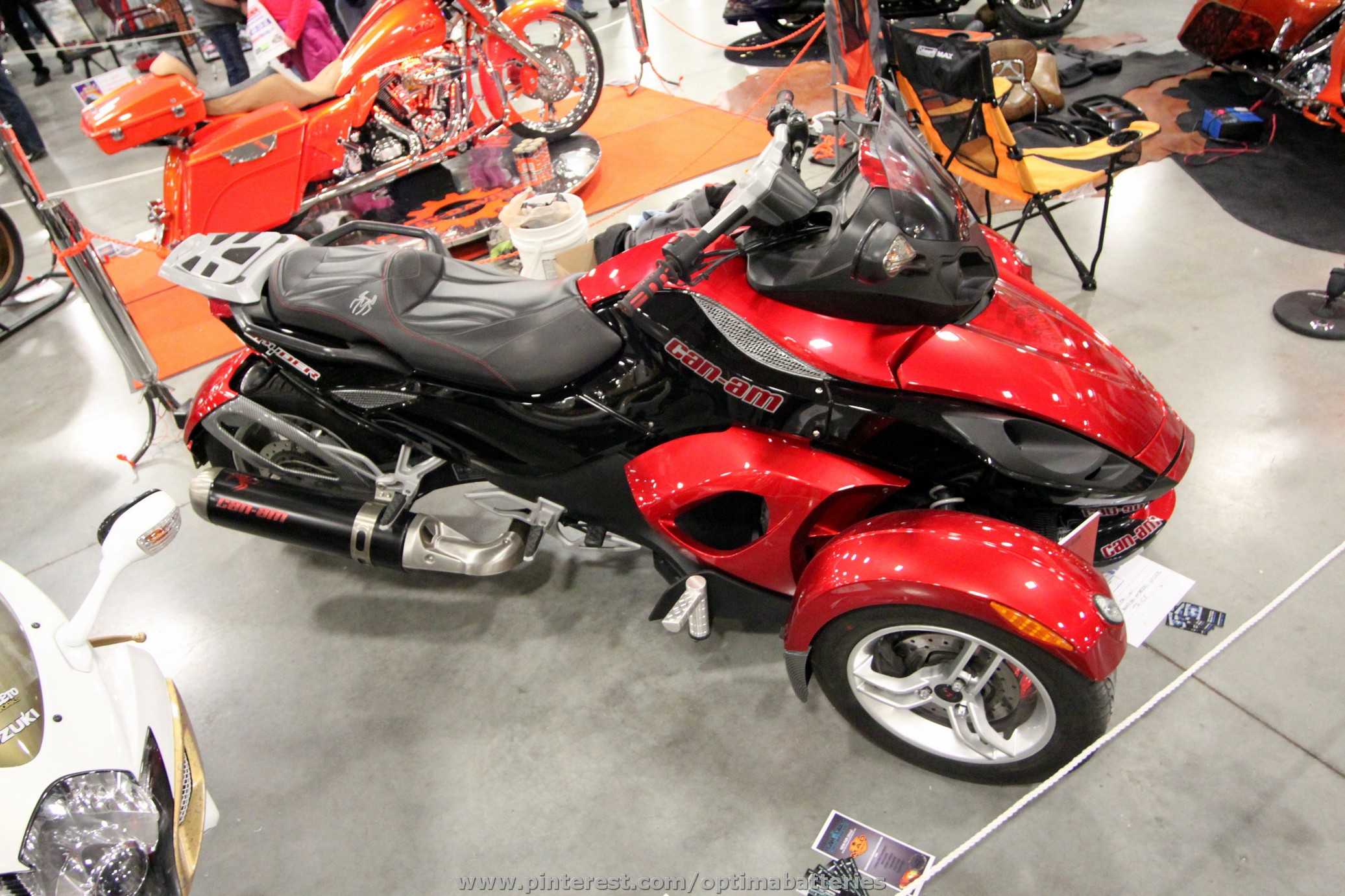 Can Am Spyder Battery location